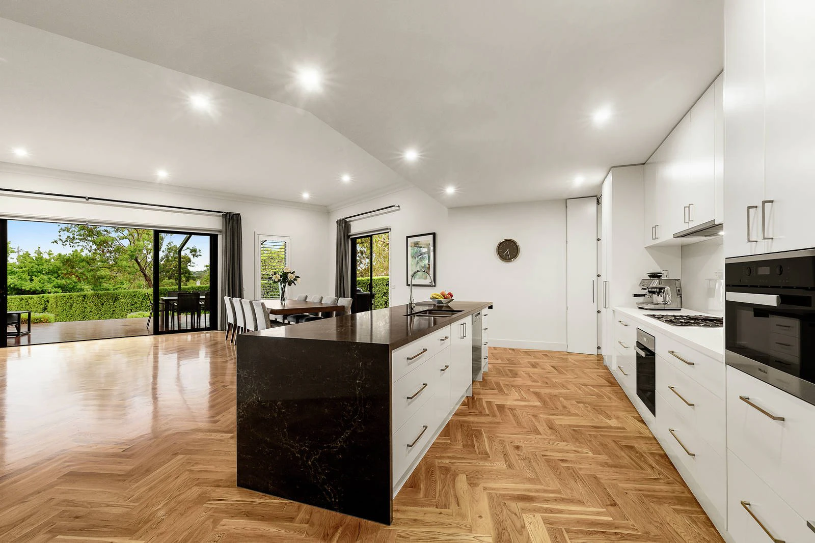 1 Hortense Street, Glen Iris, VIC