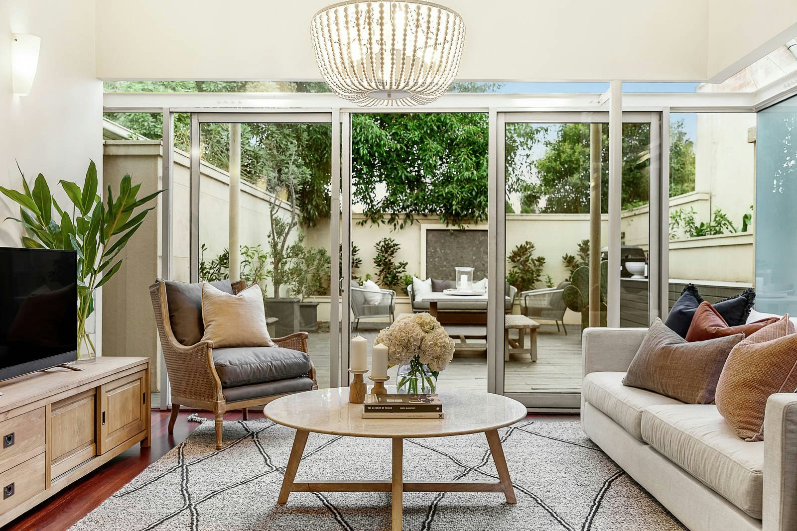 19 Mathoura Road, Toorak, VIC