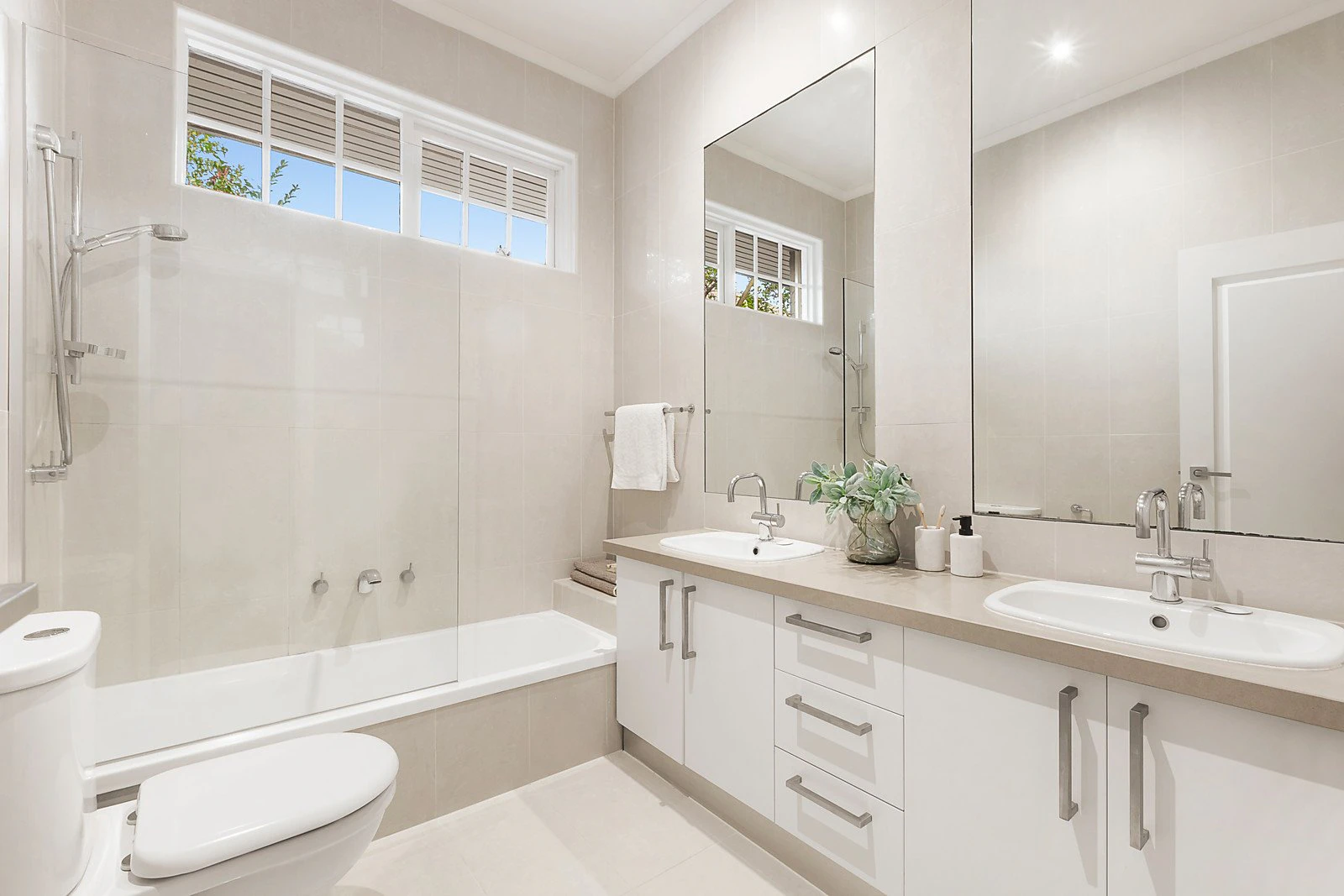 20 Fairmont Avenue, Camberwell, VIC