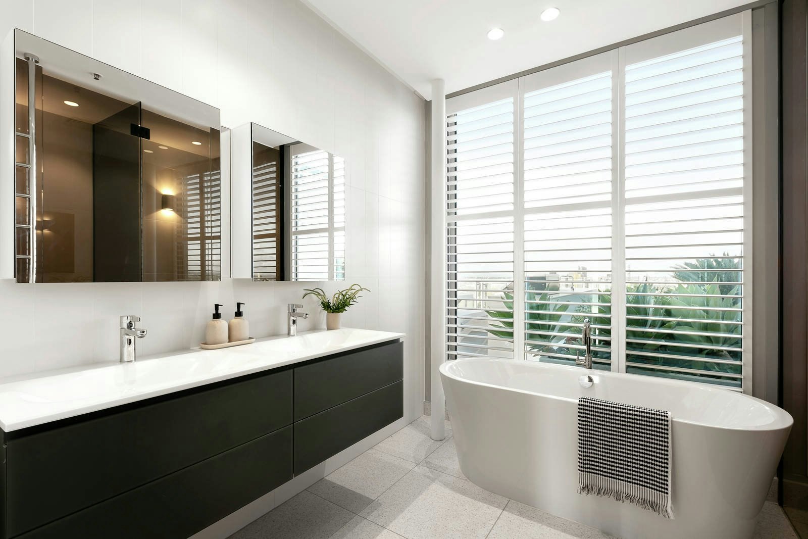 1802/499 St Kilda Road, Melbourne, VIC