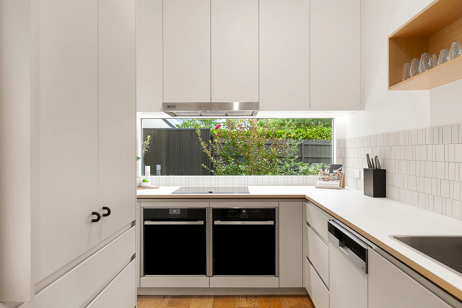 98 Claremont Avenue, Malvern, VIC