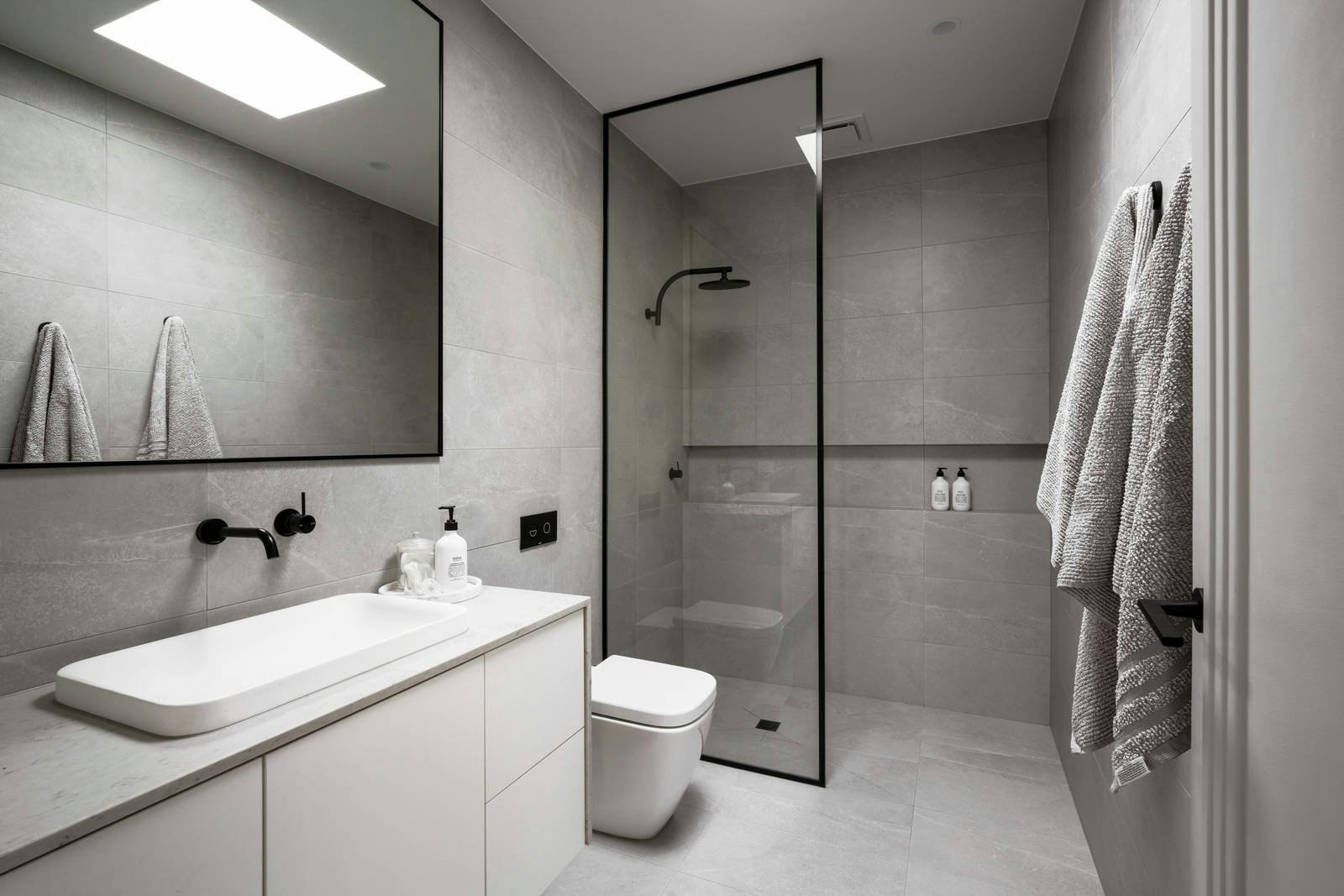 11 Tivoli Road, South Yarra, VIC