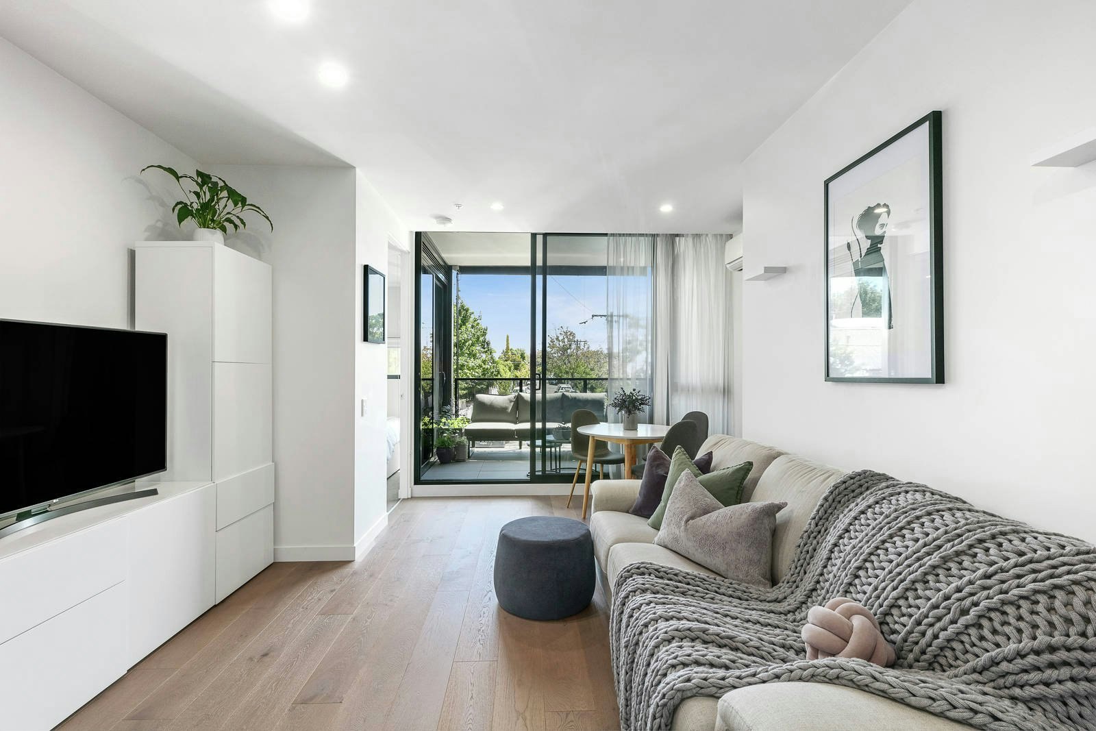 14/881 High Street, Armadale, VIC