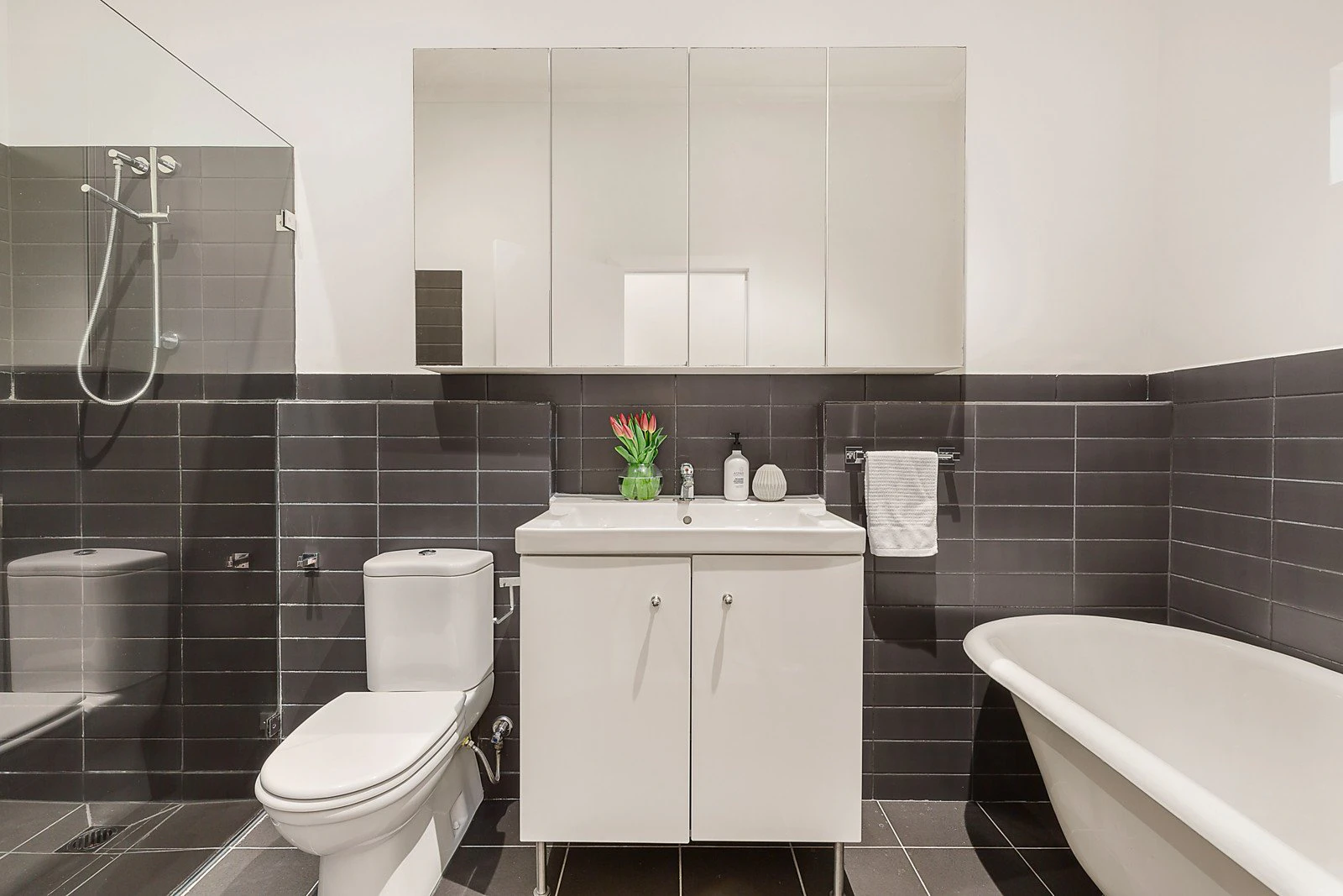 2A Aintree Road, Glen Iris, VIC