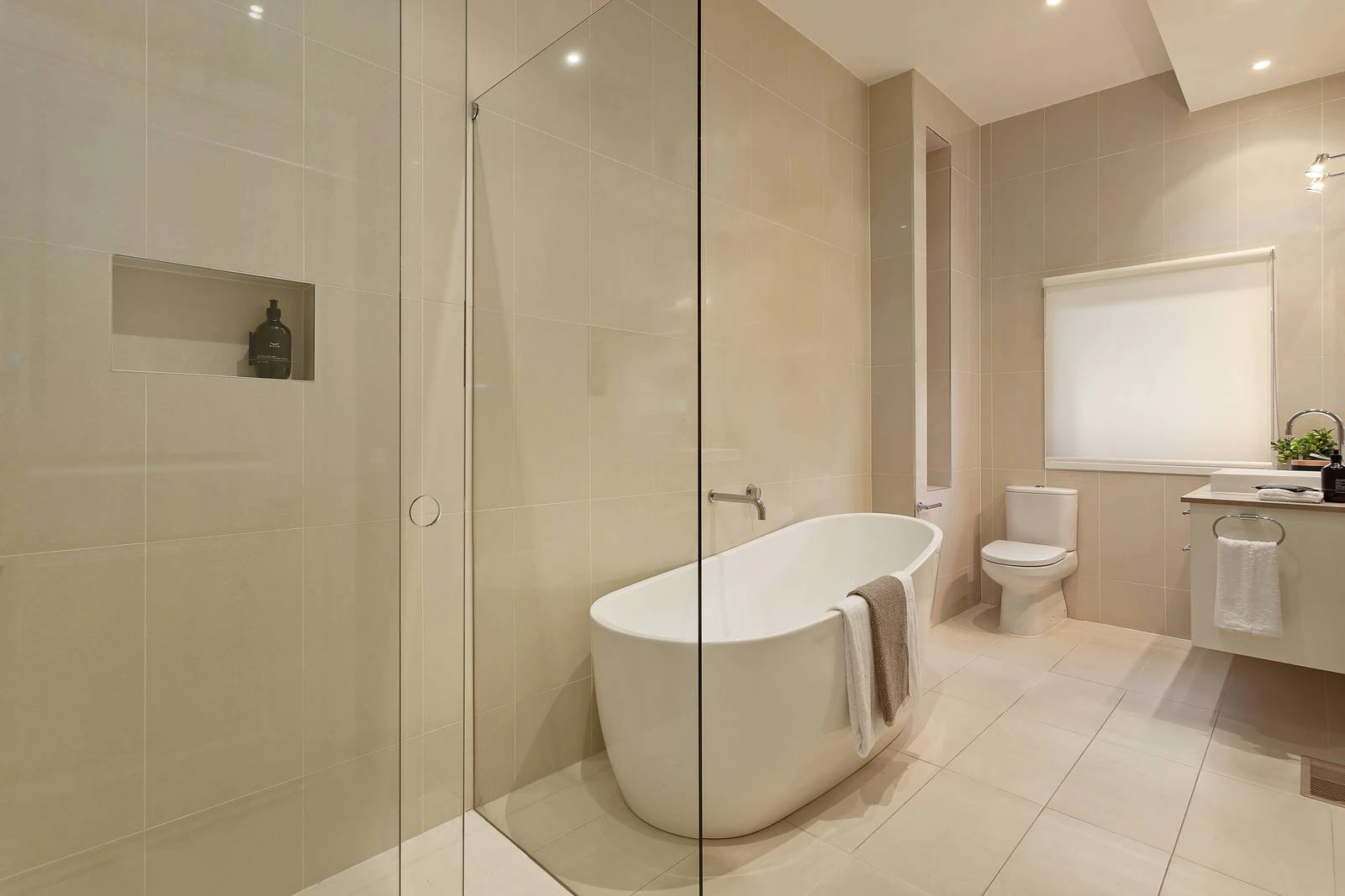 20 Fountaine Avenue, Malvern East, VIC