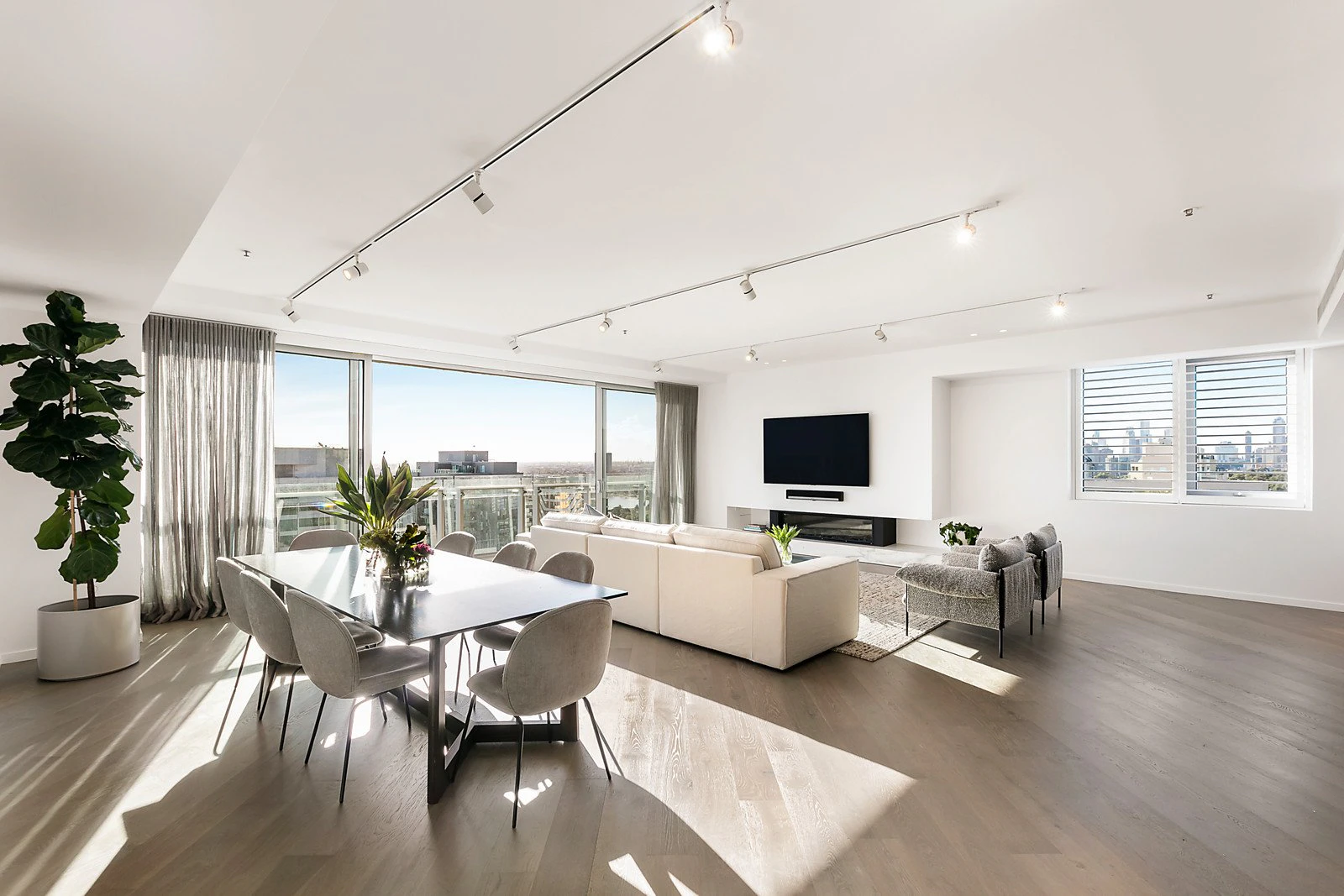 1802/499 St Kilda Road, Melbourne, VIC