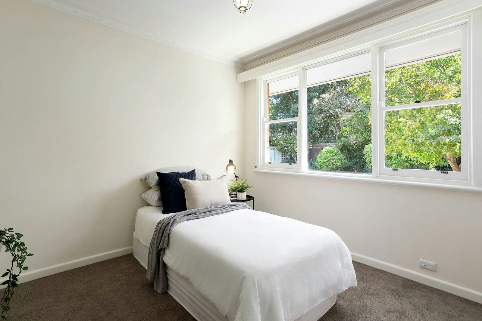 11 Virginia Grove, Malvern East, VIC