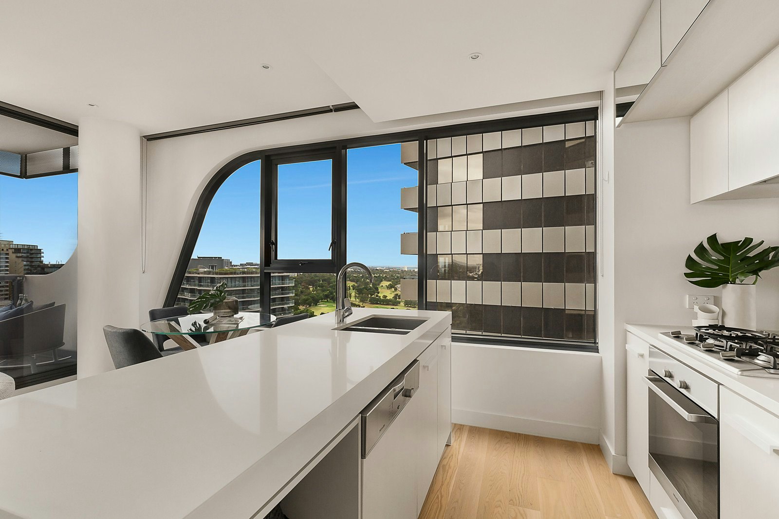 2008/38 Albert Road, South Melbourne, VIC