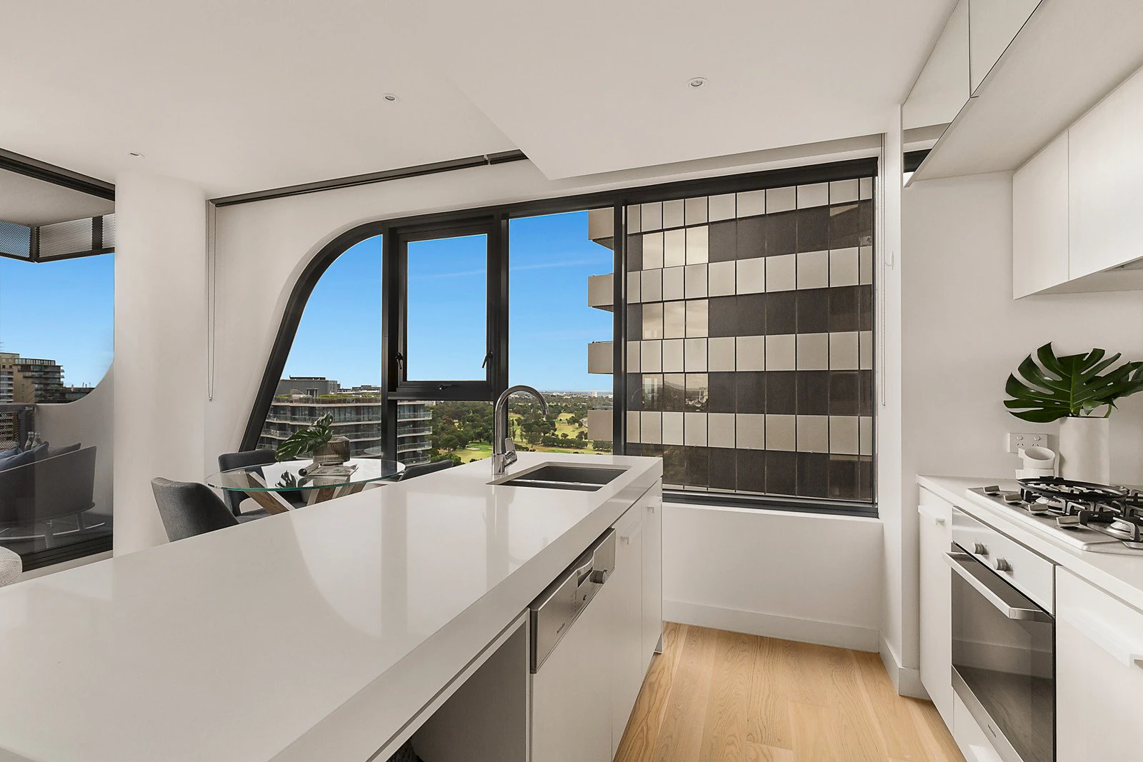 2008/38 Albert Road, South Melbourne, VIC