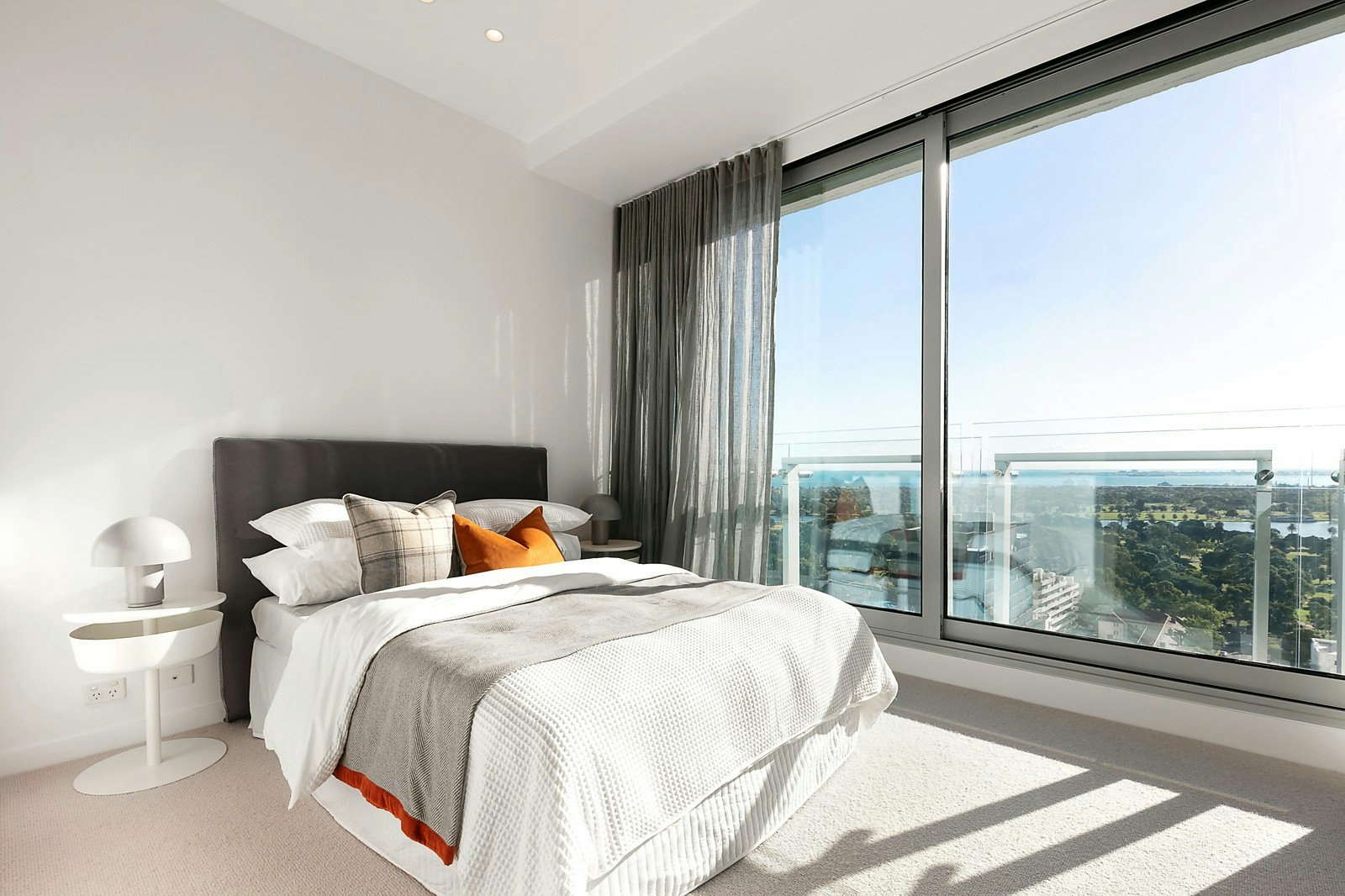 1802/499 St Kilda Road, Melbourne, VIC