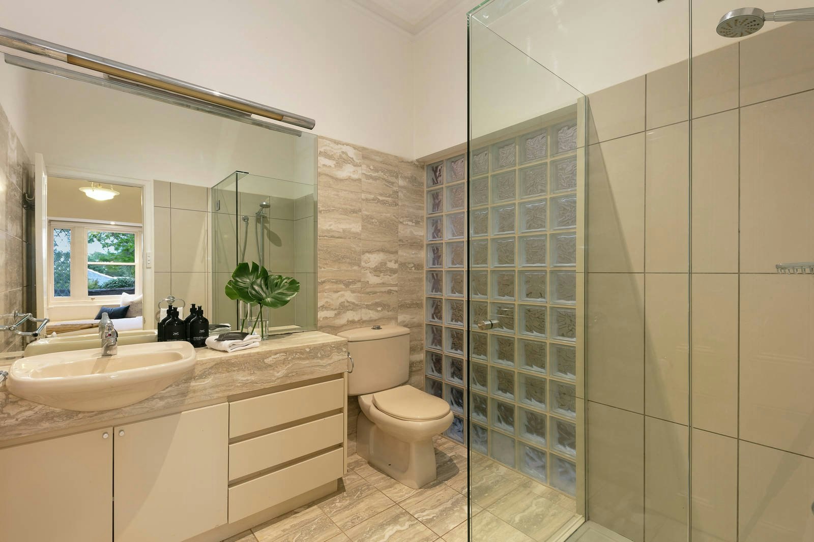 20 Erica Street, Canterbury, VIC