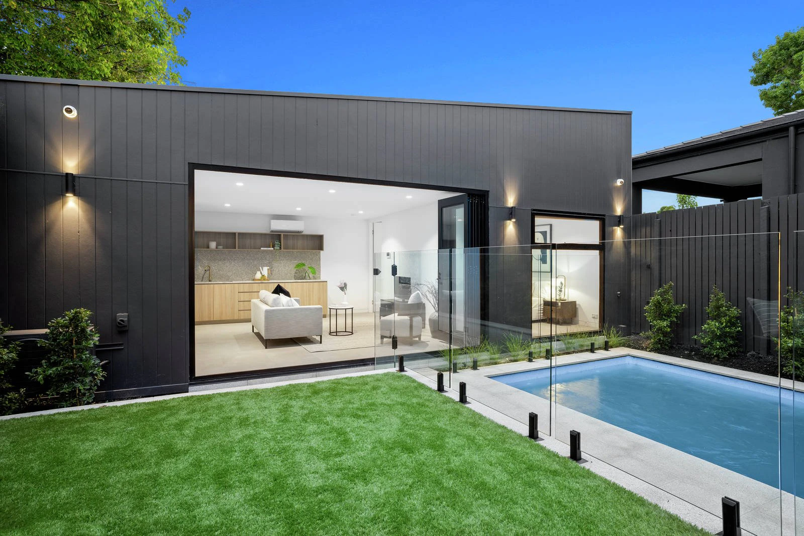 805 Hampton Street, Brighton, VIC