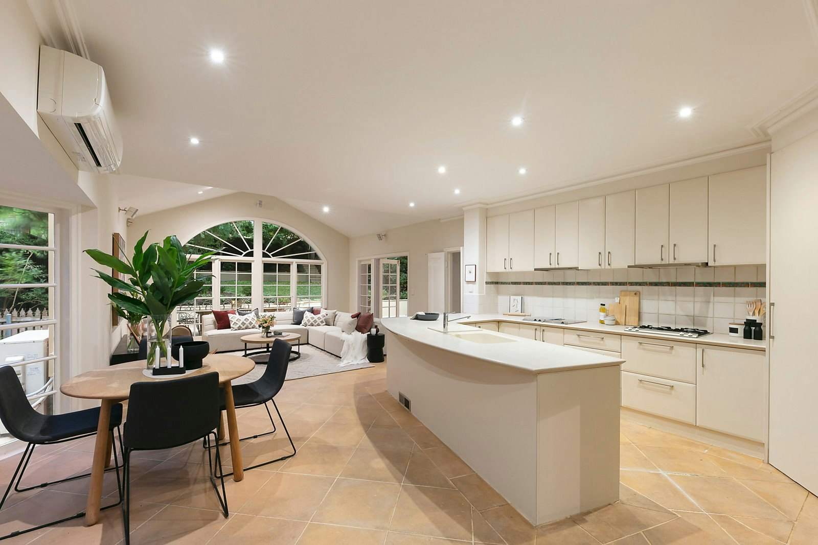 20 Erica Street, Canterbury, VIC