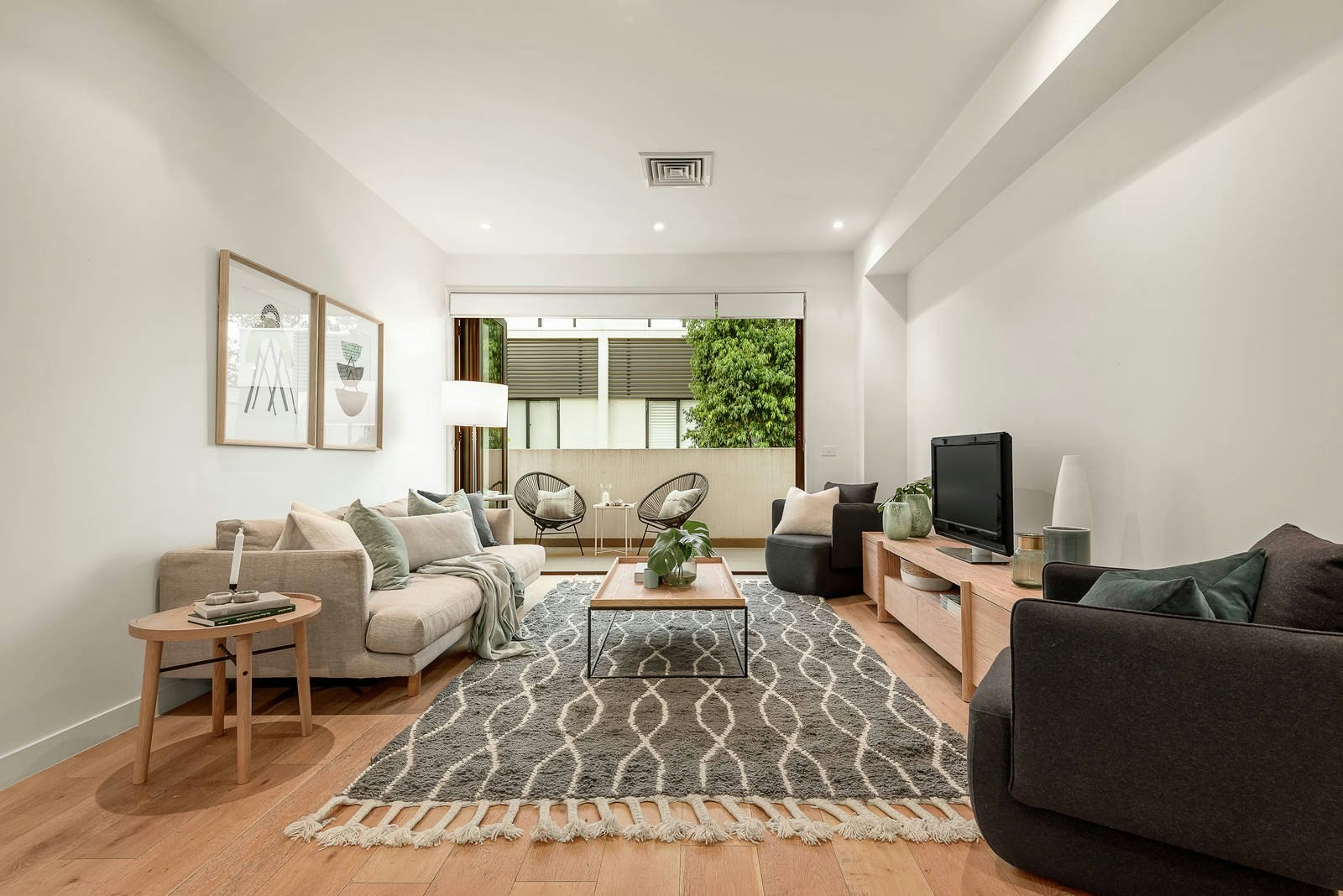 24 Norfolk Place, Malvern, VIC