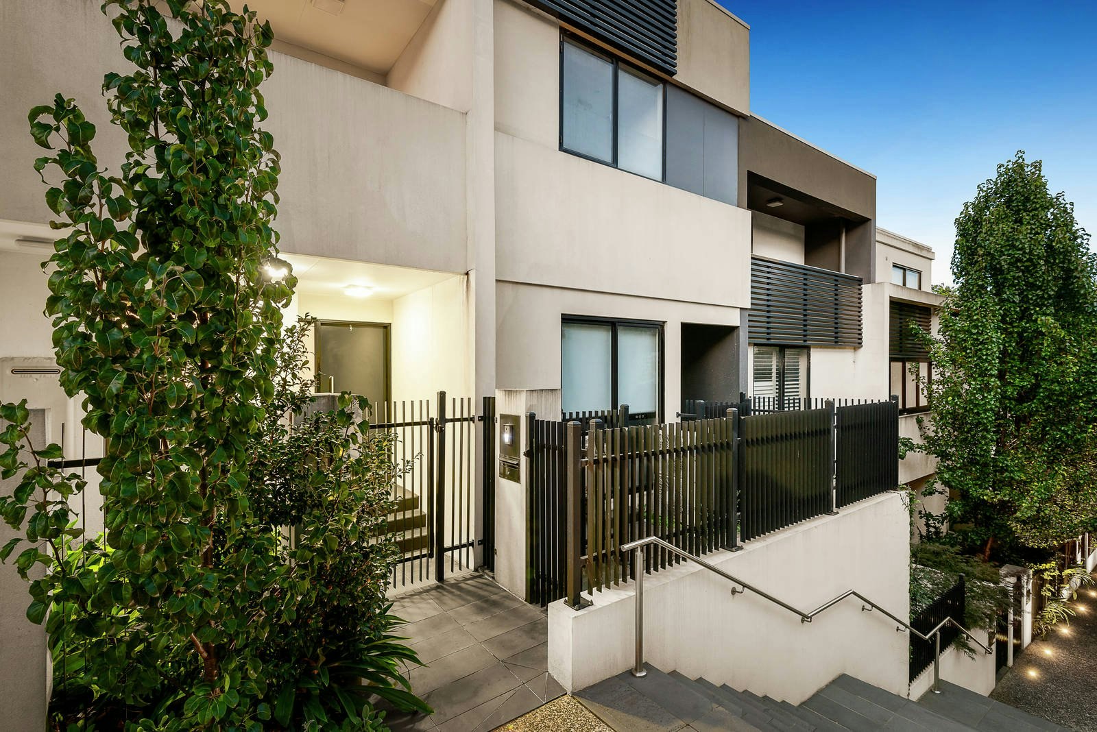 24 Norfolk Place, Malvern, VIC