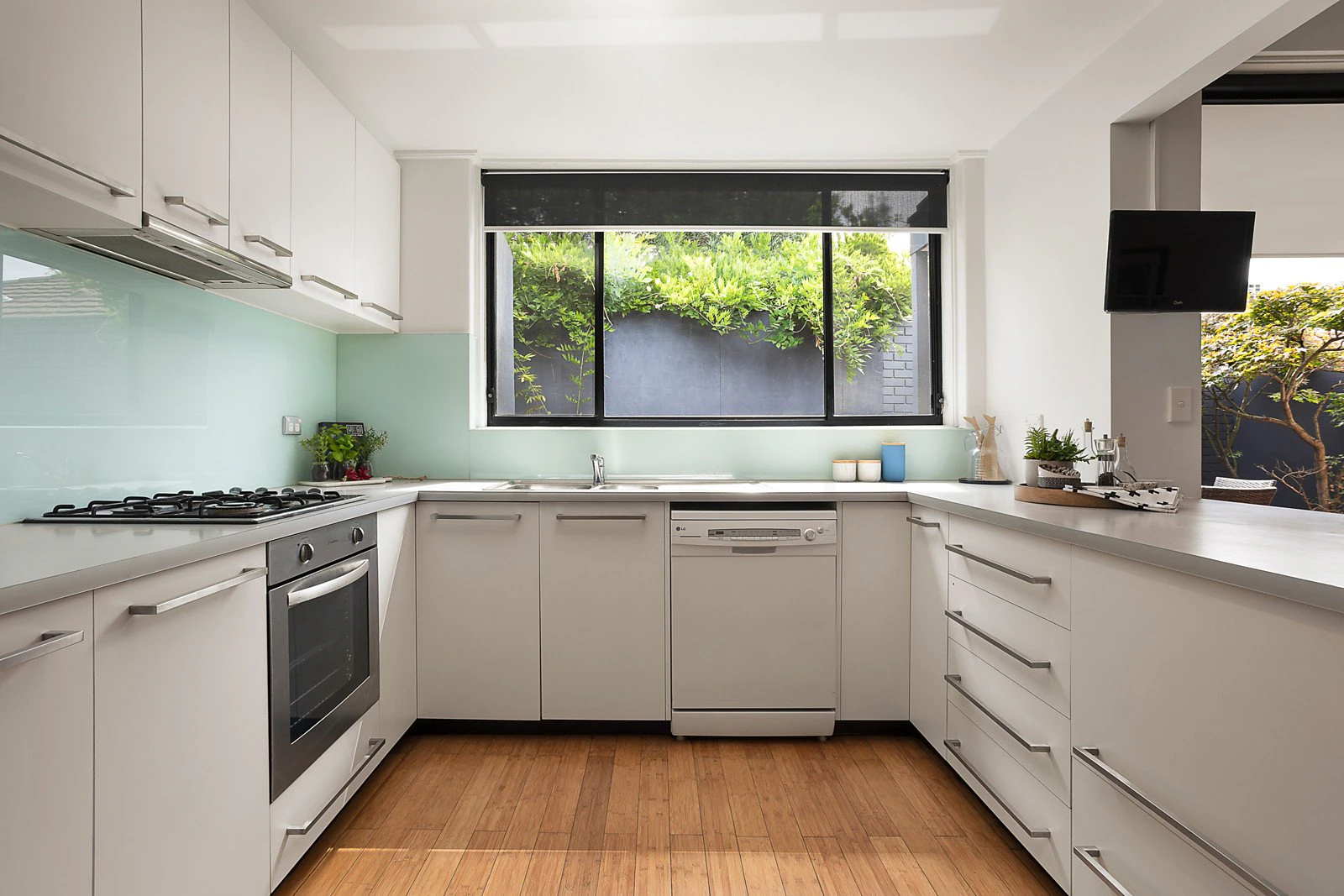 2/69 Wattle Road, Hawthorn, VIC