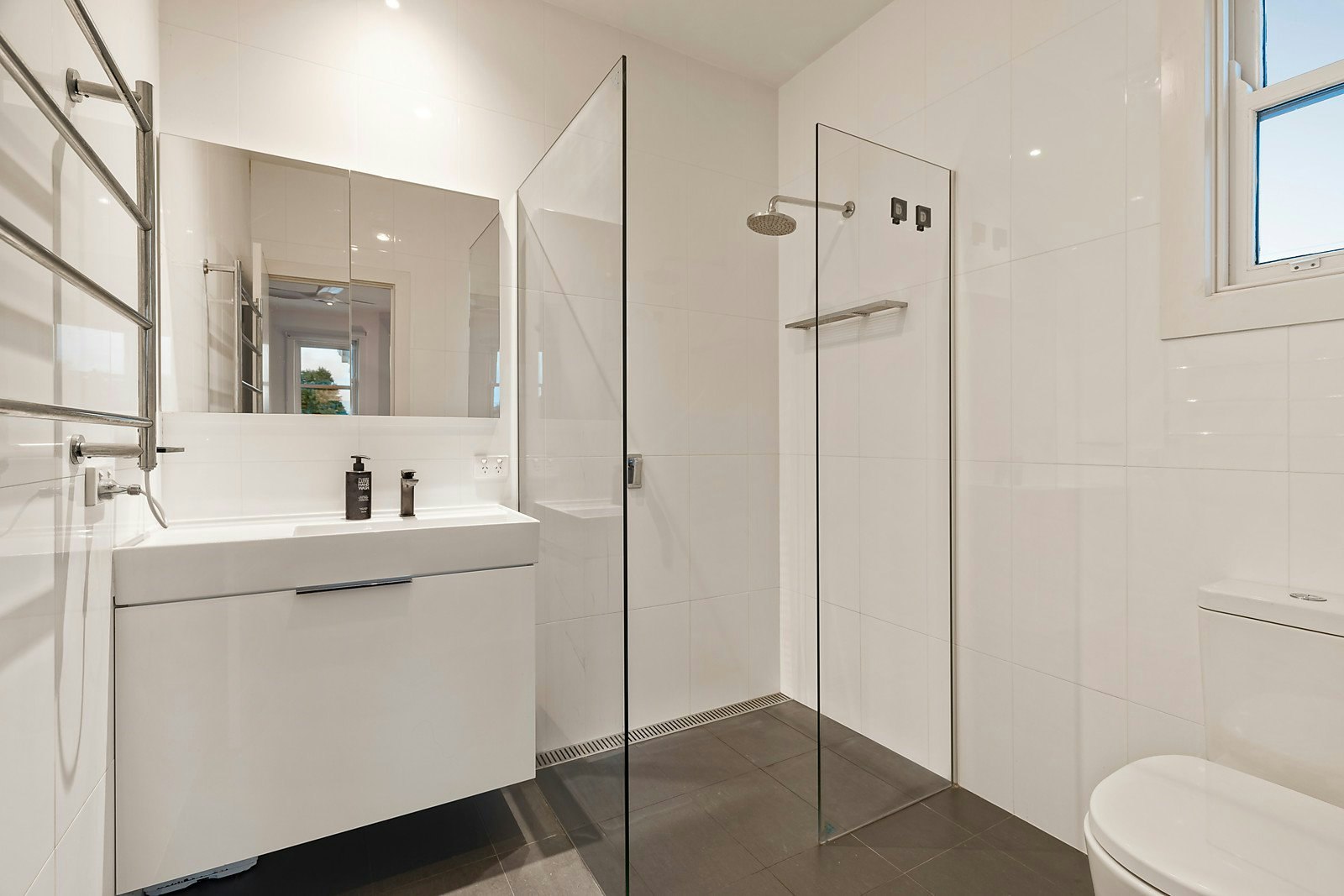 12 The Avenue, Balaclava, VIC