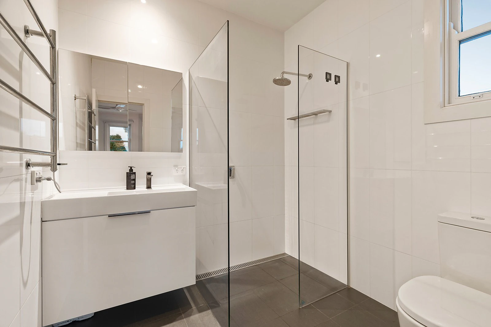 12 The Avenue, Balaclava, VIC