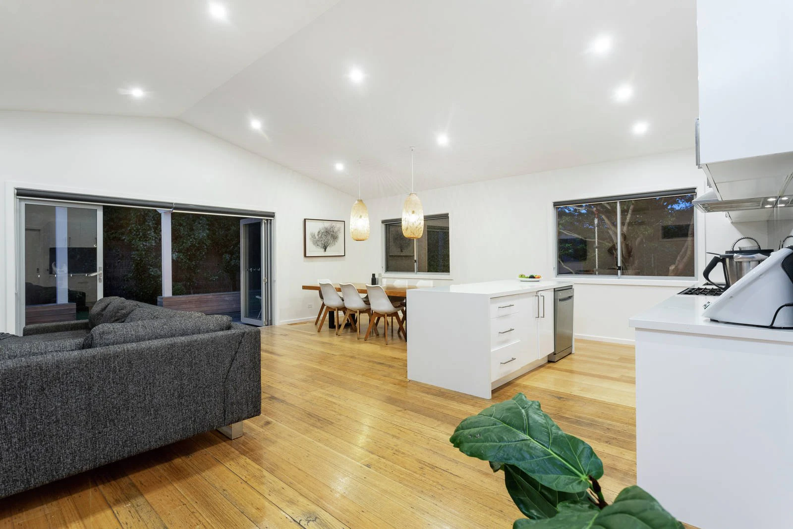 15 Moona Avenue, Mornington, VIC