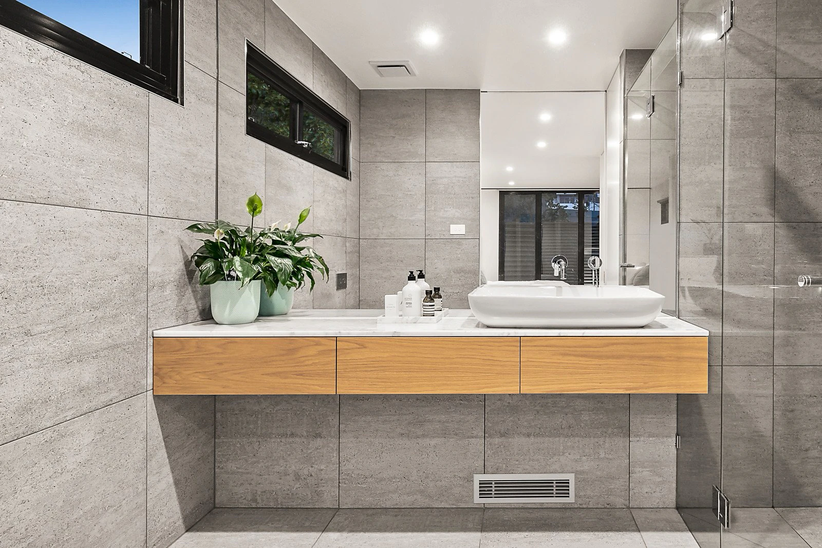 97 Esplanade West, Port Melbourne, VIC