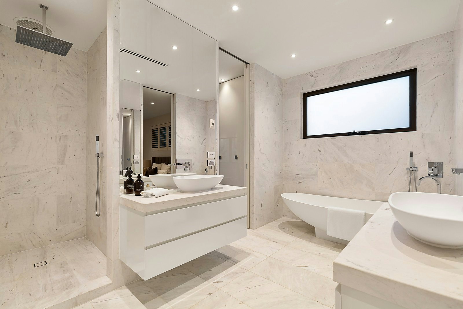 1 Devorgilla Avenue, Toorak, VIC