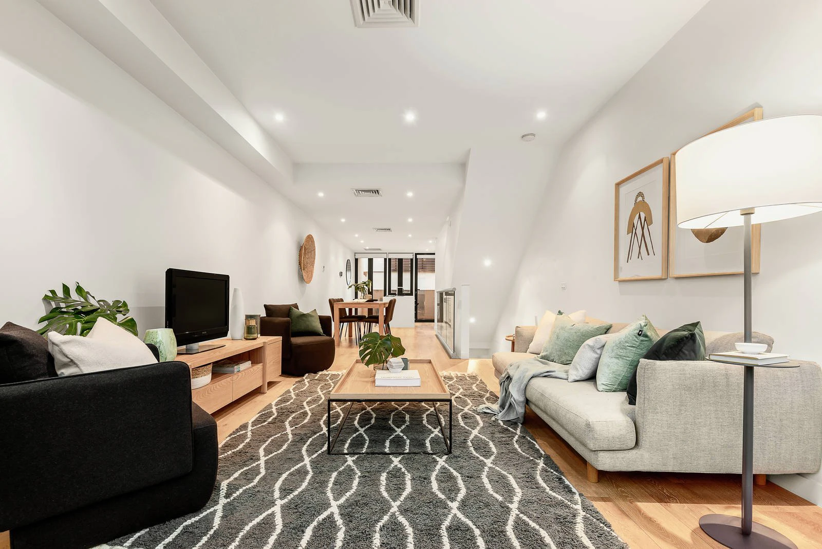 24 Norfolk Place, Malvern, VIC
