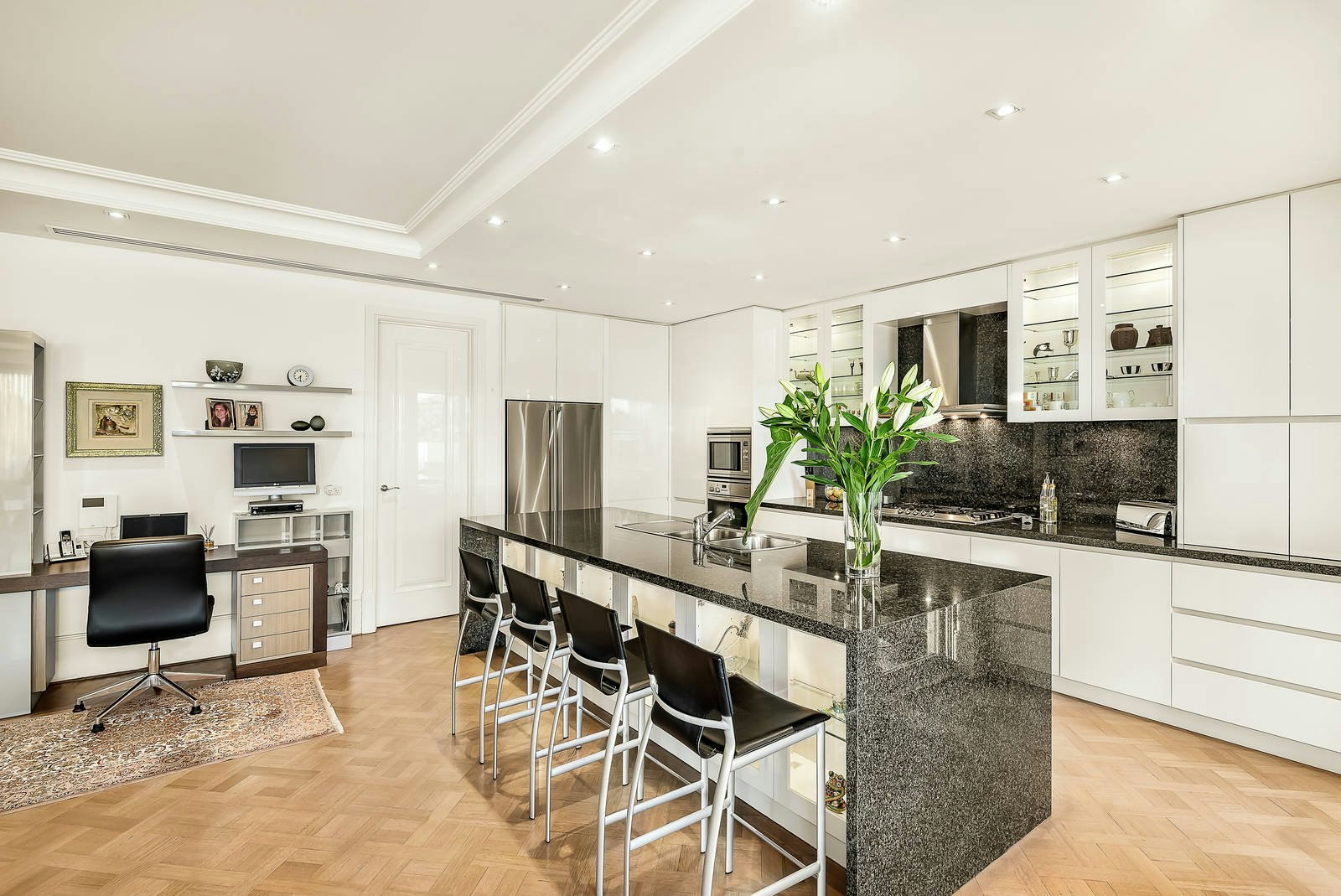 6/20 Springfield Avenue, Toorak, VIC