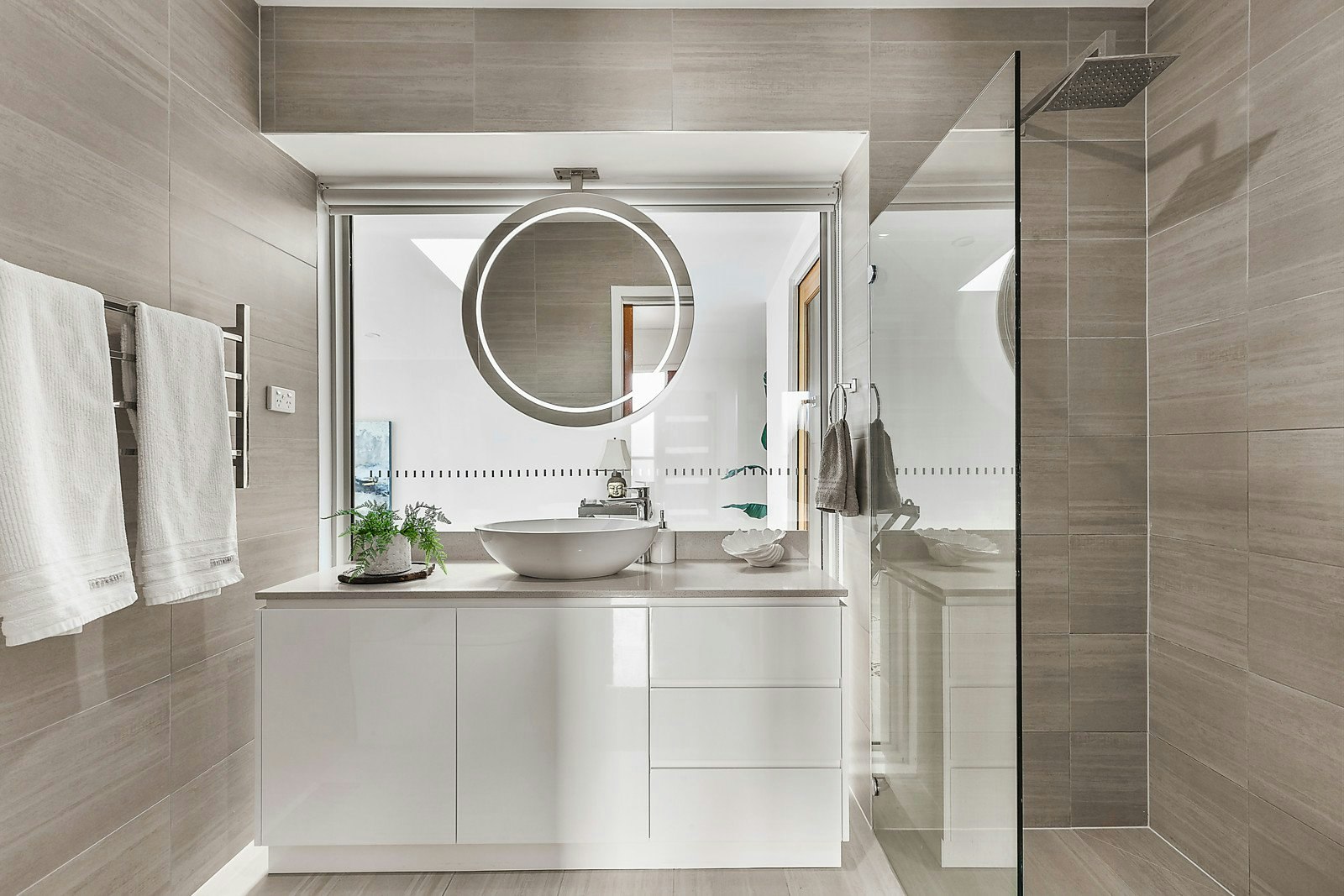 4/5 Wanawong Crescent, Camberwell, VIC