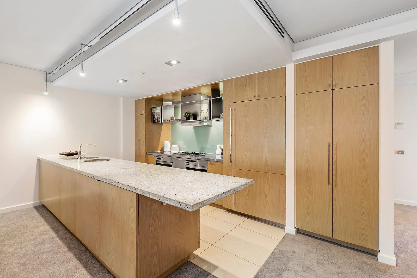 208/250 St Kilda Road, Southbank, VIC