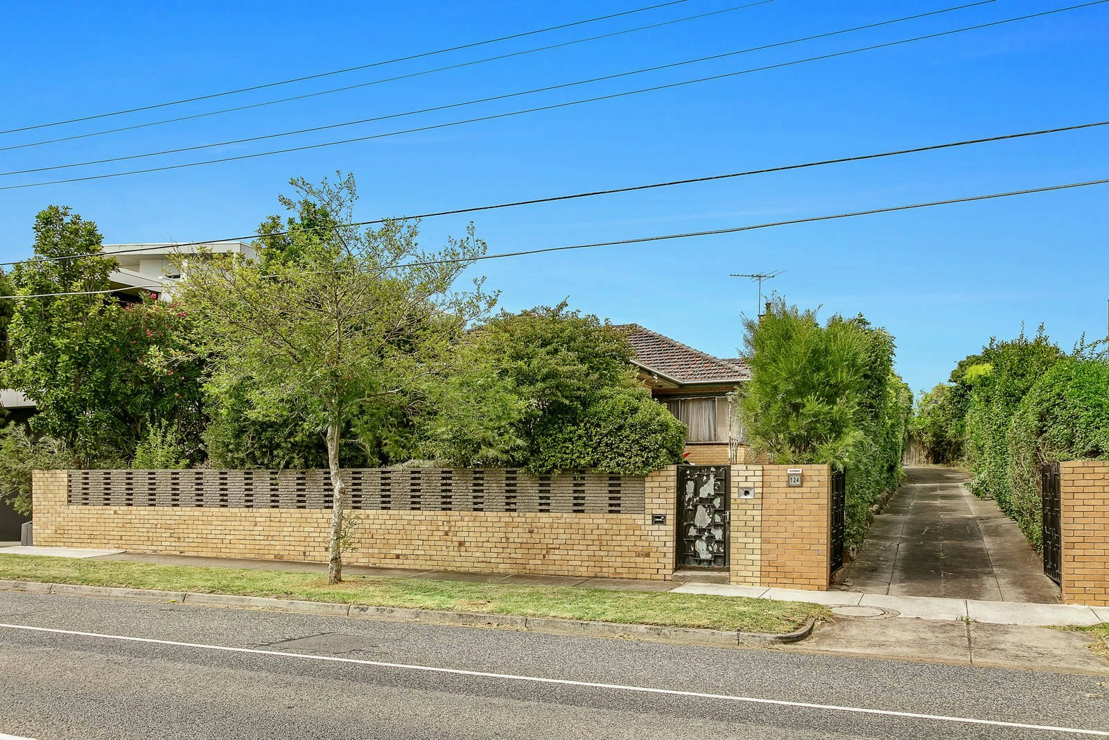 124 Centre Road, Brighton East, VIC