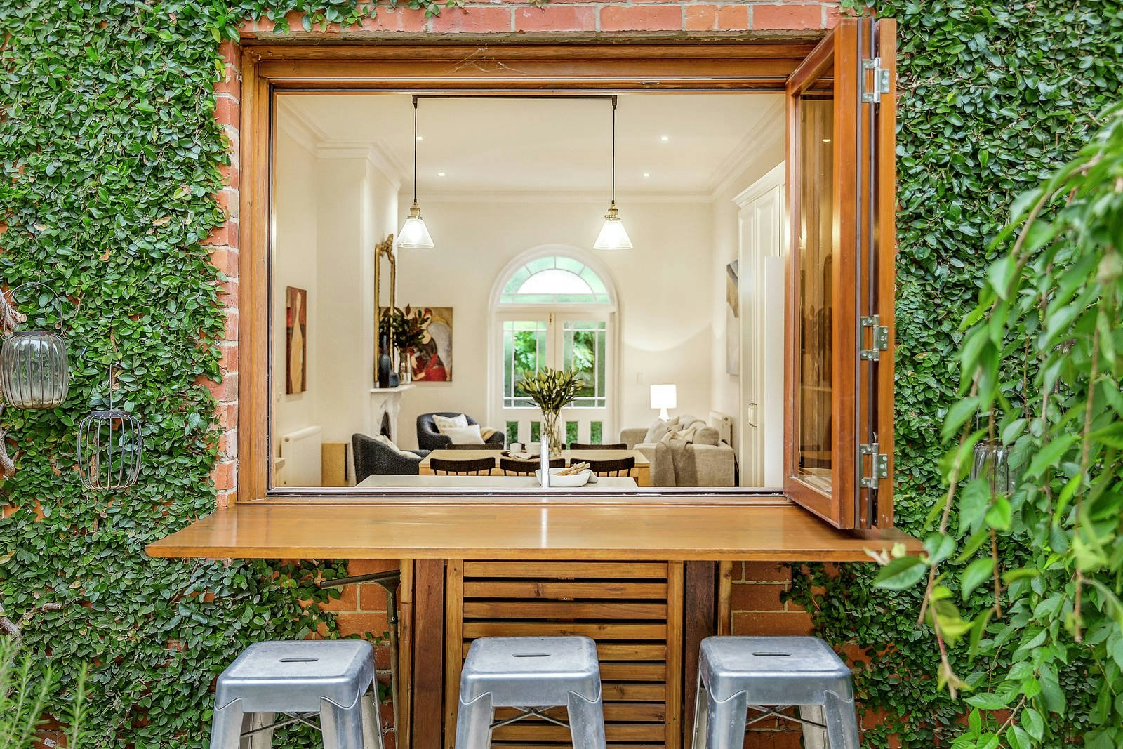 127 Broughton Road, Surrey Hills, VIC