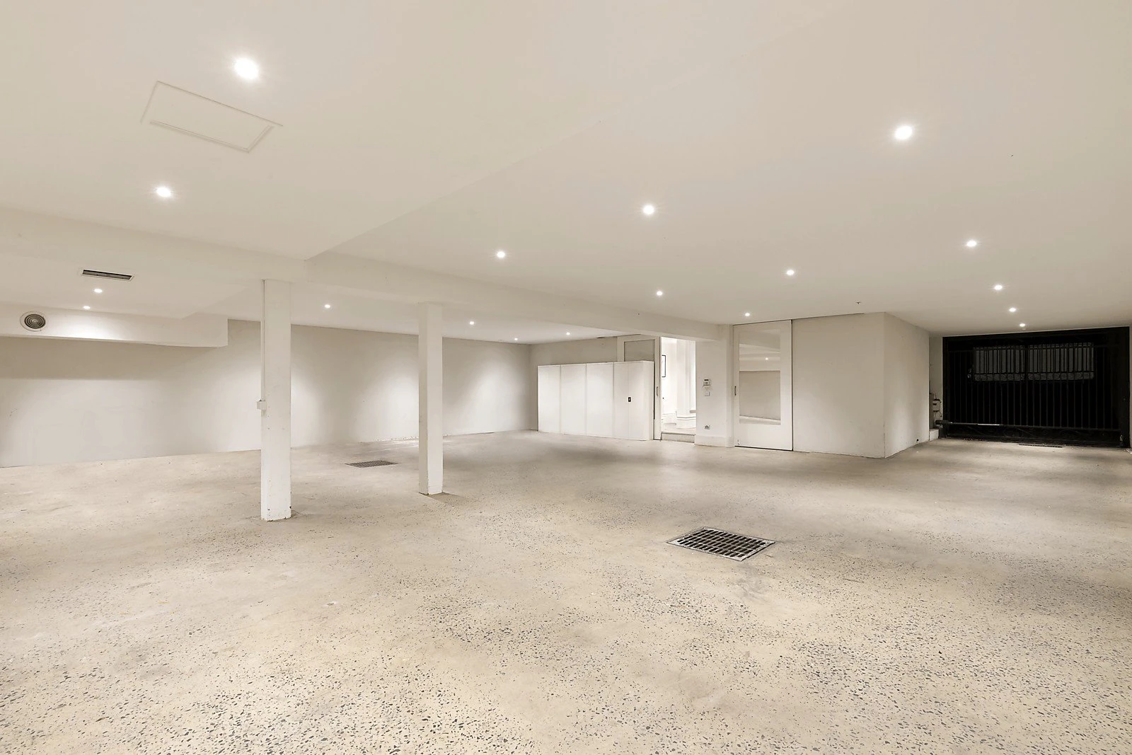 1 Devorgilla Avenue, Toorak, VIC