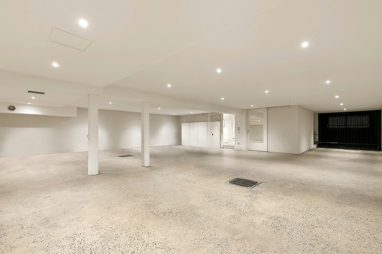 1 Devorgilla Avenue, Toorak, VIC