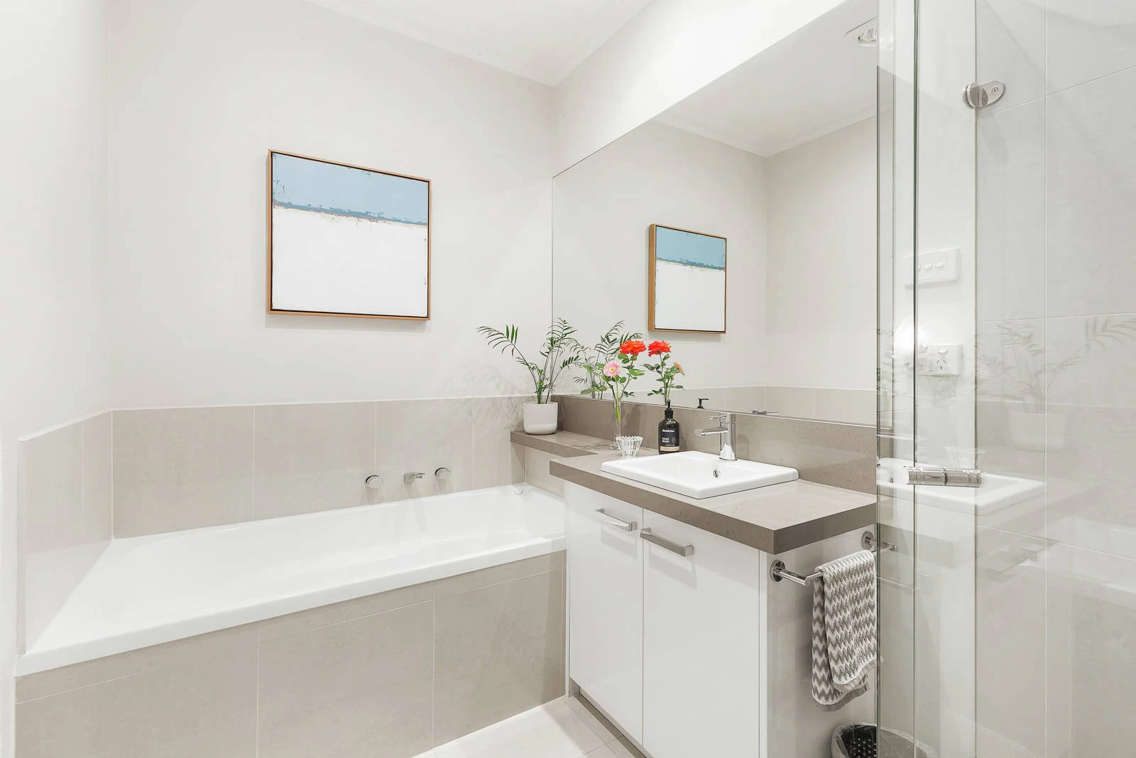 2/9 Gilbert Parade, Camberwell, VIC