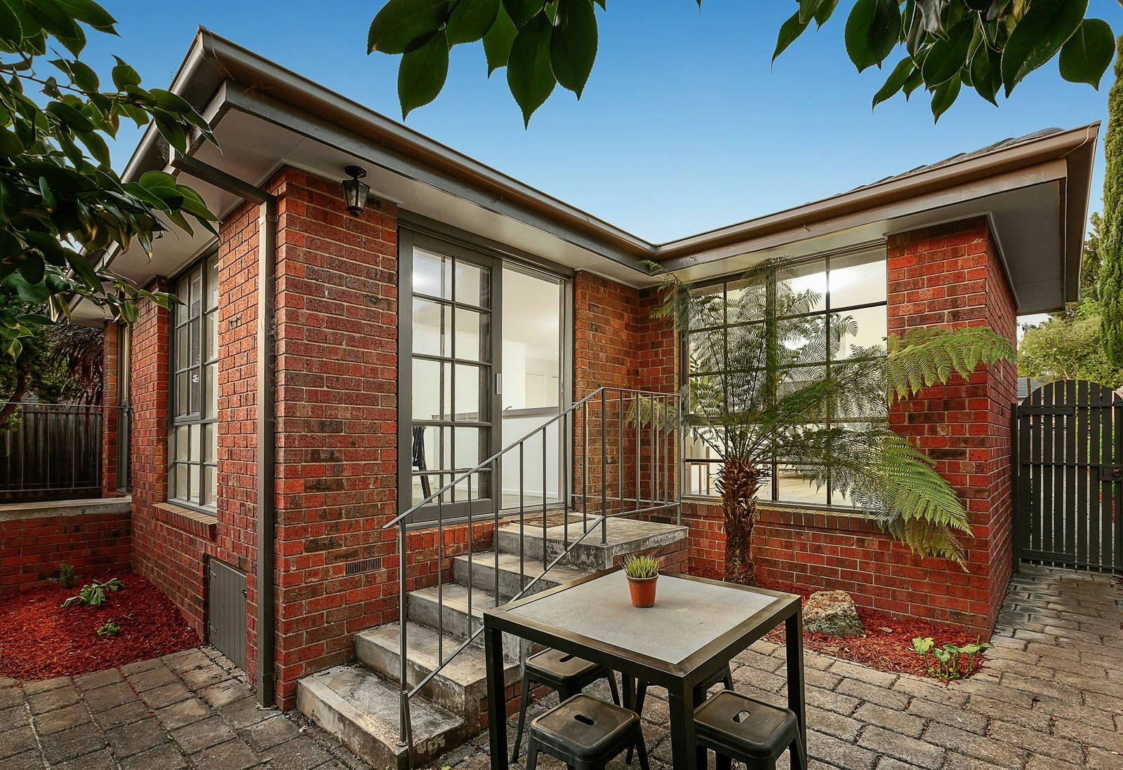 2/284 Mont Albert Road, Surrey Hills, VIC