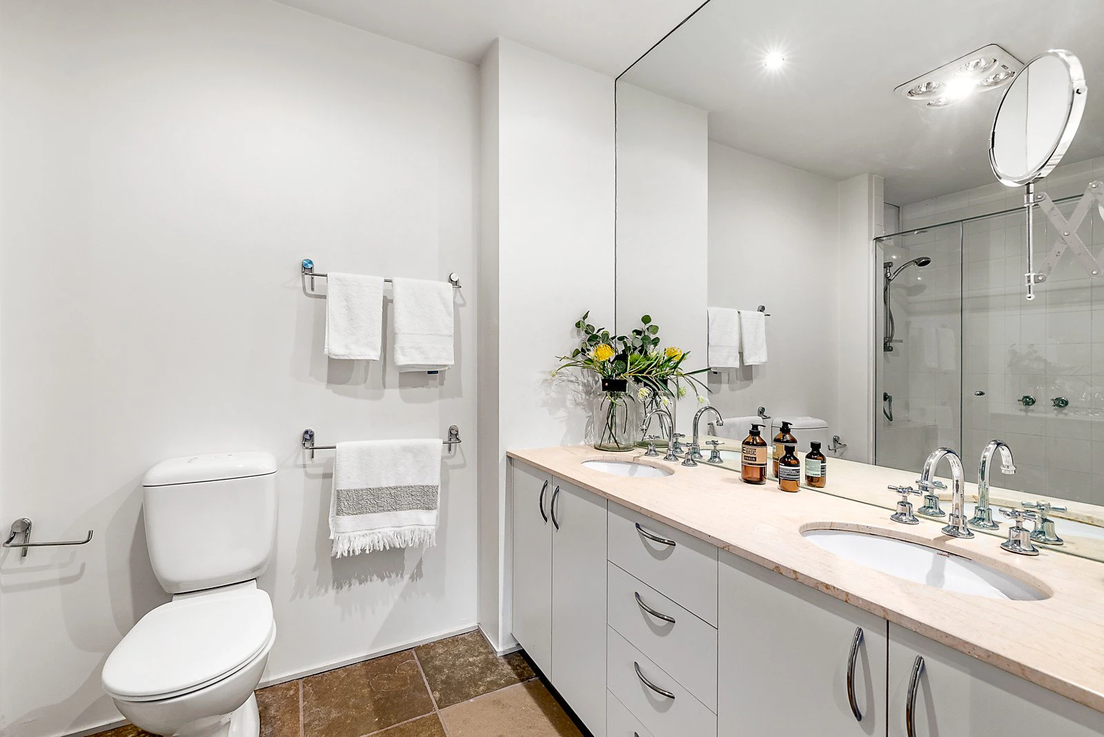 319 Canterbury Road, St Kilda West, VIC