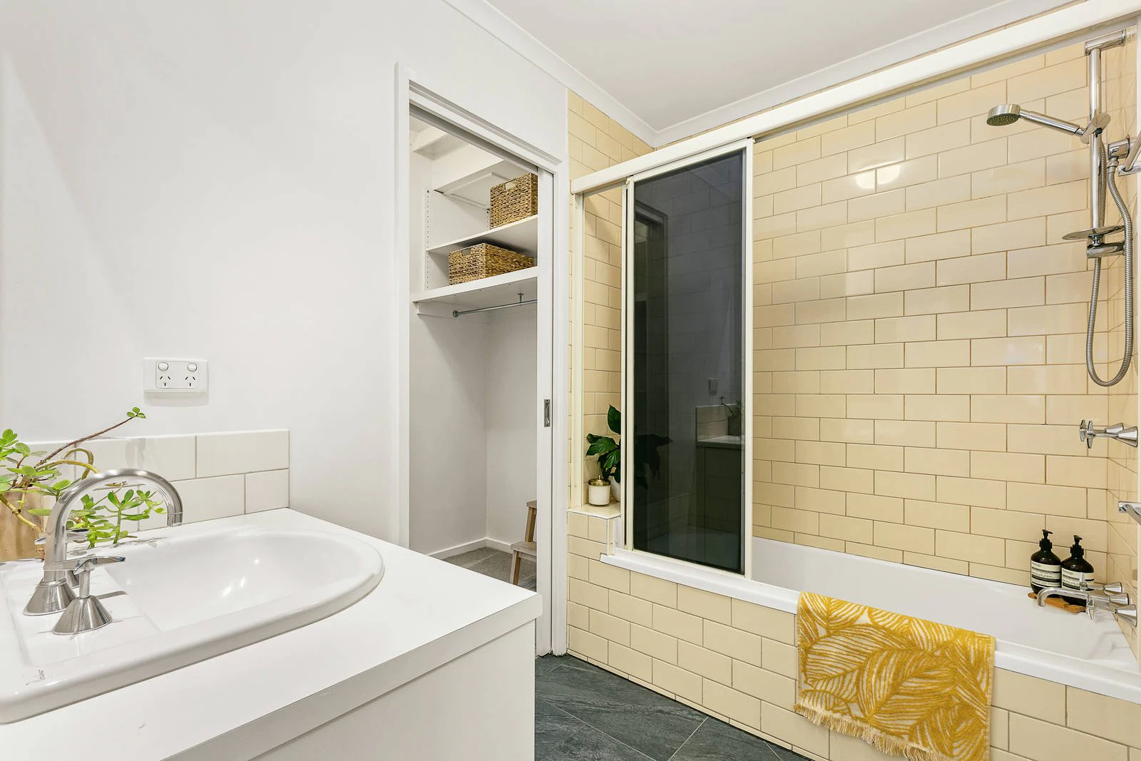 1/603 Dandenong Road, Armadale, VIC