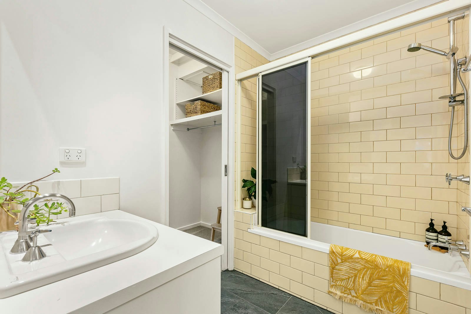 1/603 Dandenong Road, Armadale, VIC