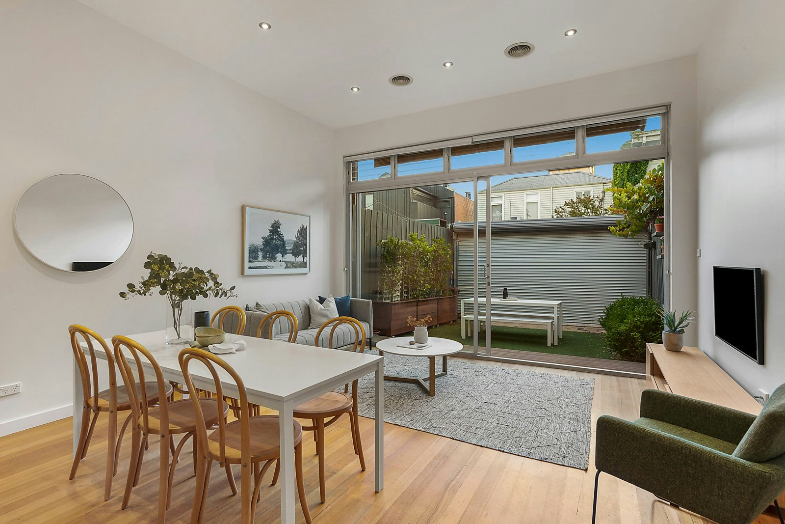 2 Danks Street, Albert Park, VIC