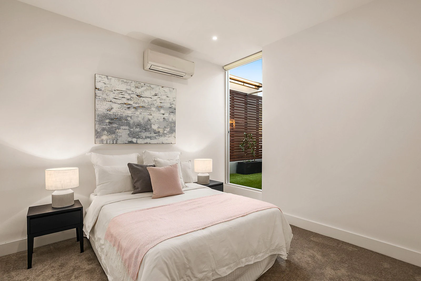 2/13 Roseberry Street, Hawthorn East, VIC