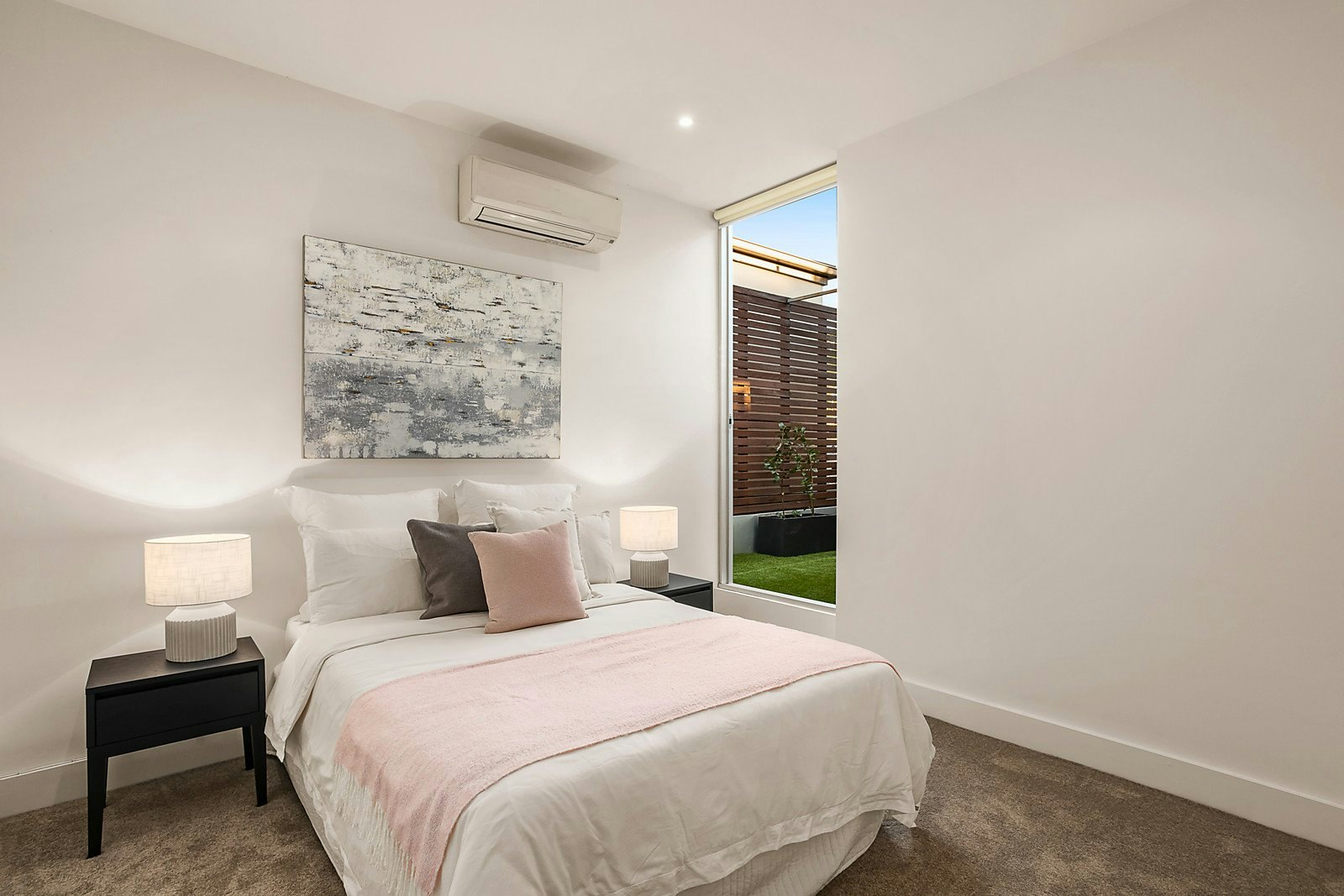 2/13 Roseberry Street, Hawthorn East, VIC