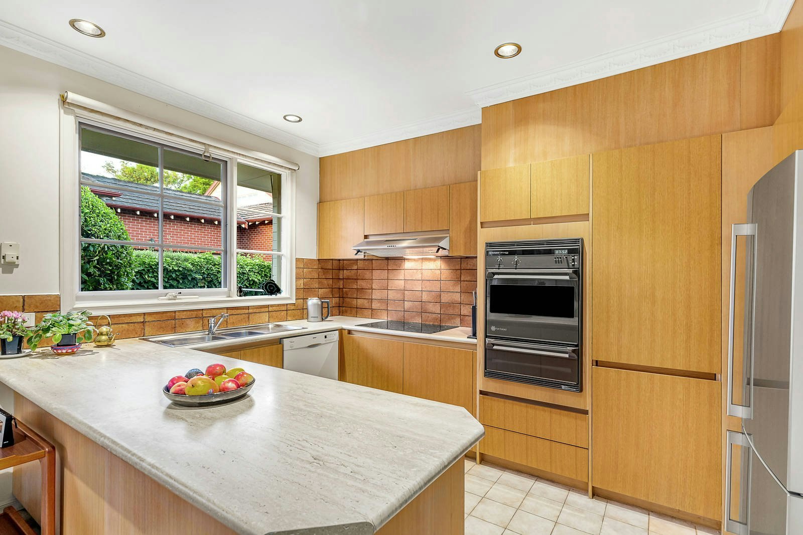 2/12 Tollington Avenue, Malvern East, VIC