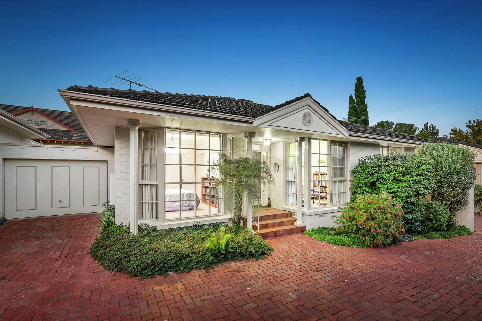 2/12 Tollington Avenue, Malvern East, VIC