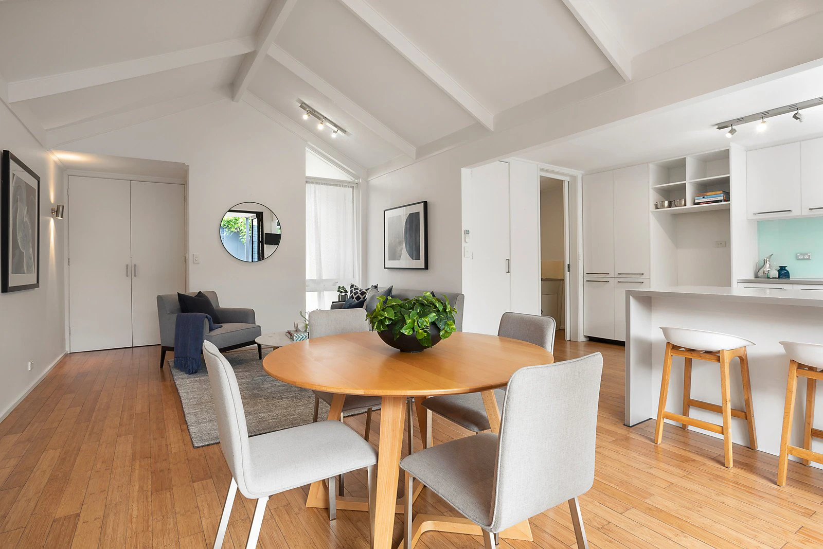 2/69 Wattle Road, Hawthorn, VIC