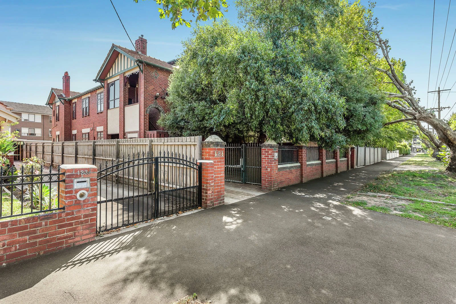 1/121 Brighton Road, Elwood, VIC