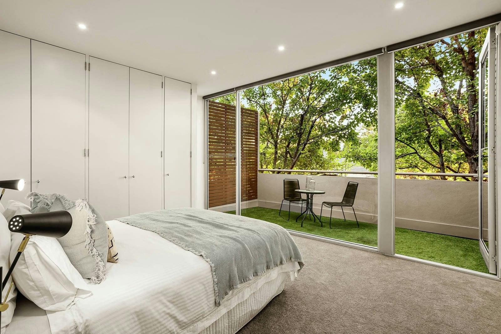 2/13 Roseberry Street, Hawthorn East, VIC