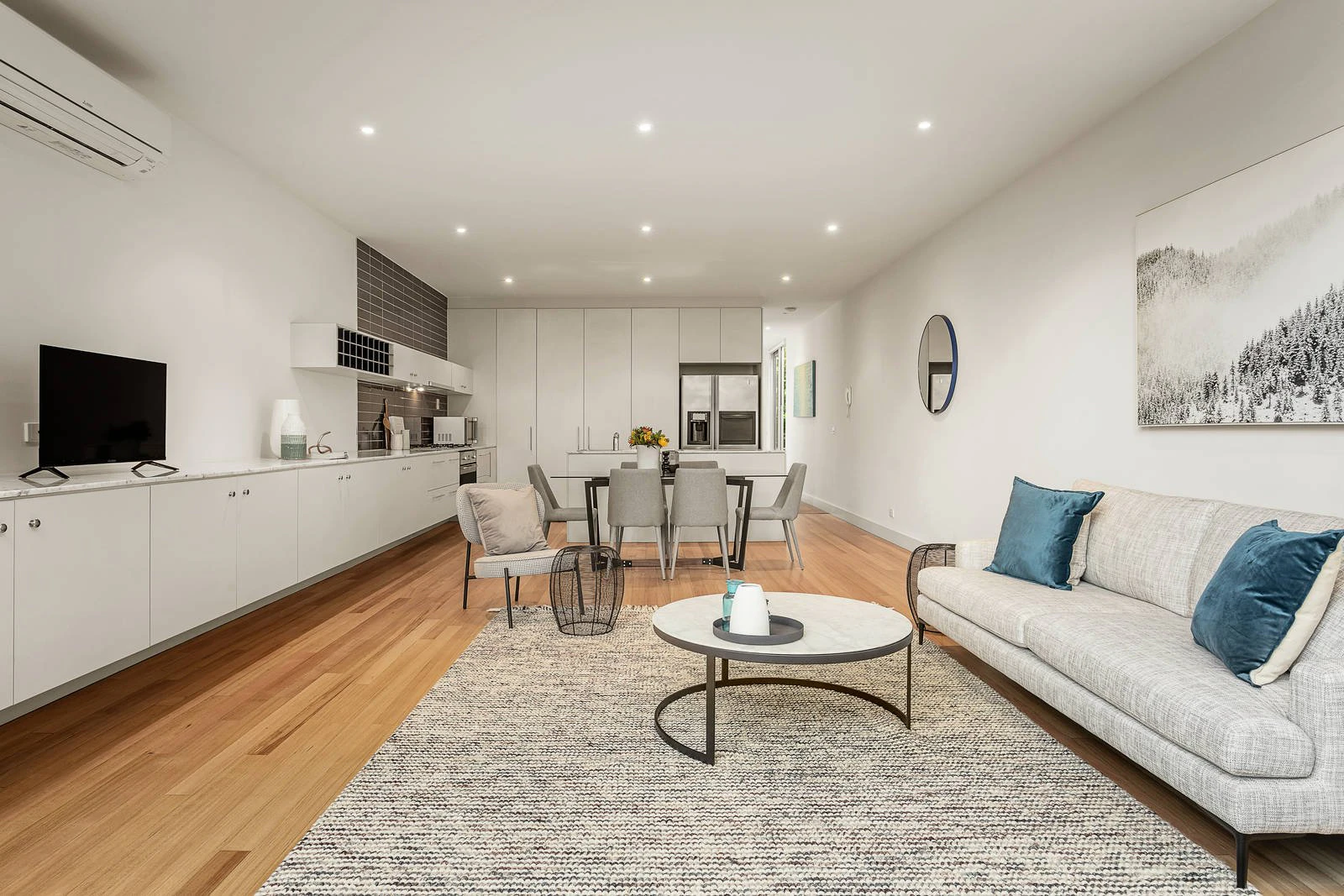 2/13 Roseberry Street, Hawthorn East, VIC