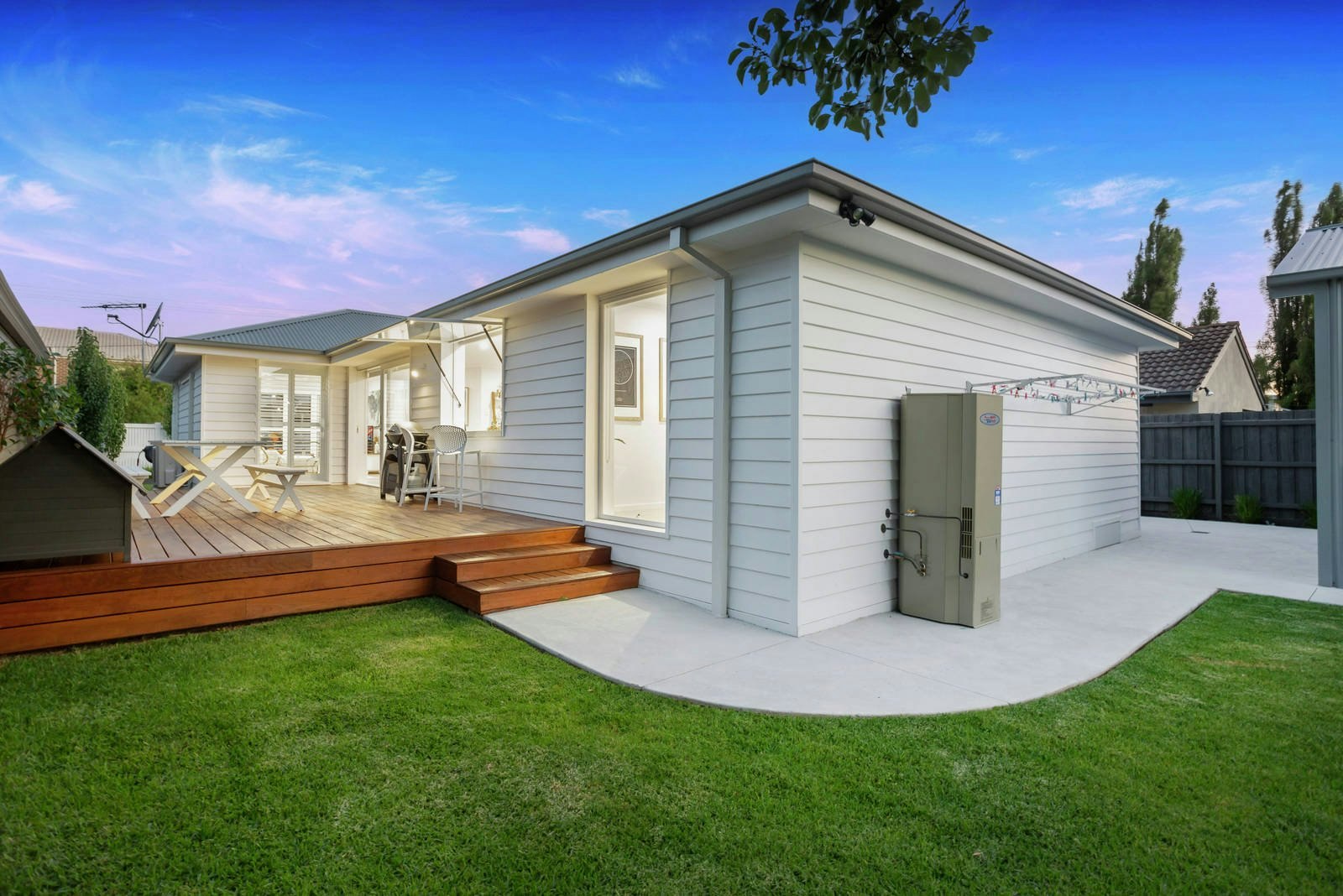 17 Cawarra Street, Mornington, VIC