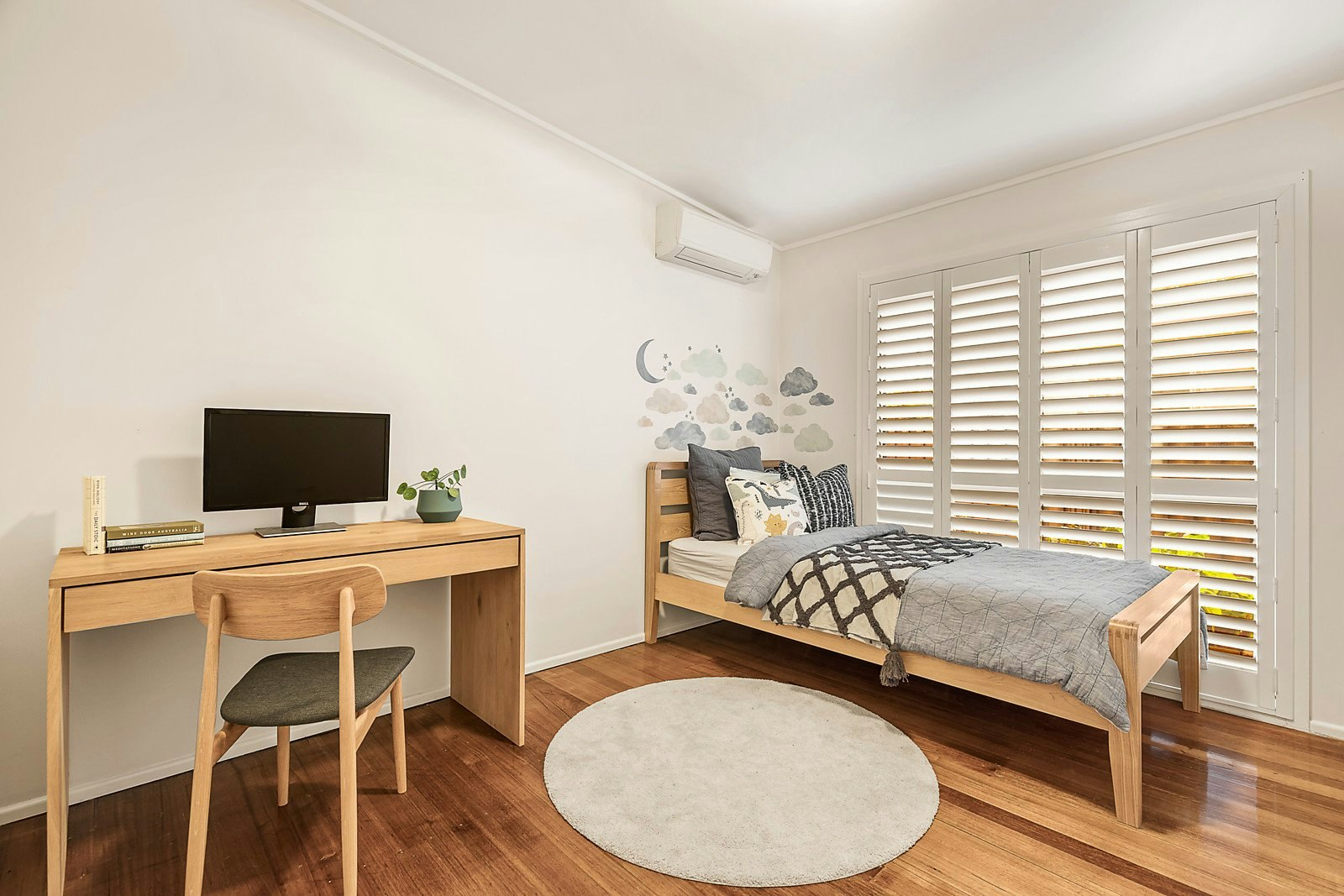 1B Carolyn Street, Hampton, VIC