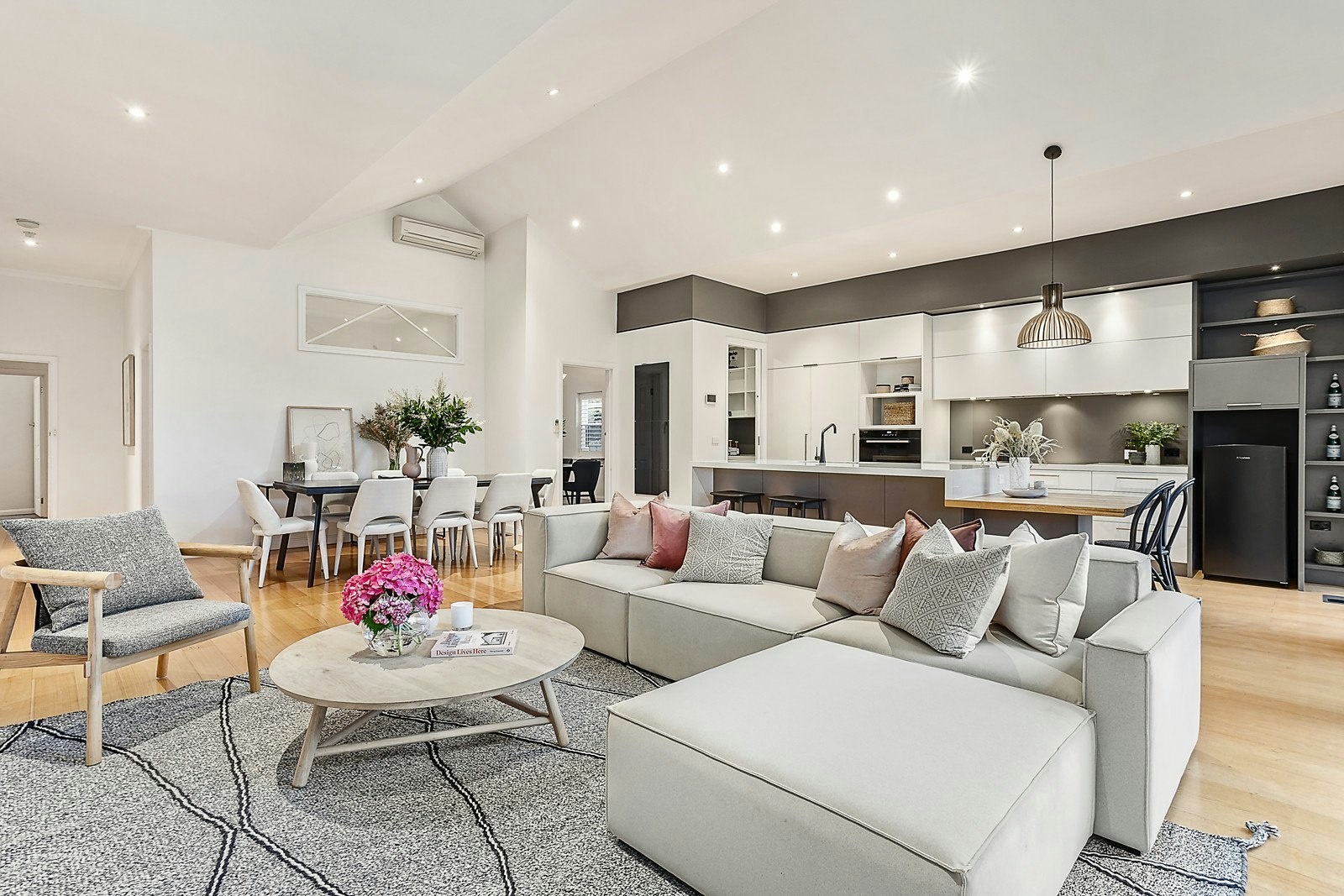 33 Adrian Street, Glen Iris, VIC